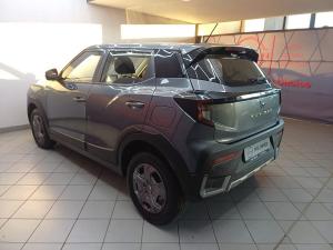 Mahindra XUV 3XO 1.2T MX2 manual - Image 9