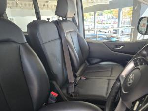 Hyundai Staria 2.2D Executive 9-seater - Image 27