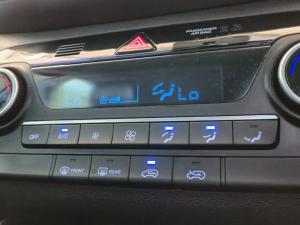 Hyundai Tucson 2.0 Executive - Image 12