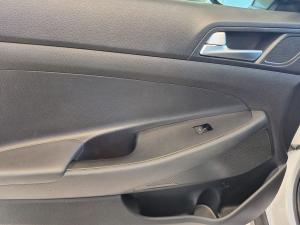 Hyundai Tucson 2.0 Executive - Image 19