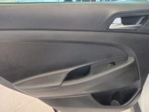 Hyundai Tucson 2.0 Executive - Image 21