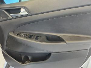 Hyundai Tucson 2.0 Executive - Image 7