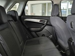 Suzuki Vitara Brezza 1.5 GLX - Image 11