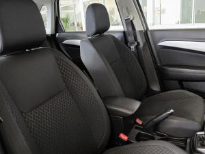 Suzuki Vitara Brezza 1.5 GLX - Image 15