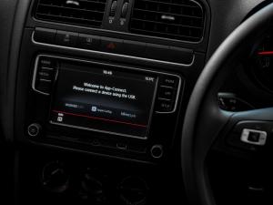 Volkswagen Polo Vivo hatch 1.6 Comfortline auto - Image 2