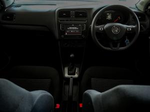 Volkswagen Polo Vivo hatch 1.6 Comfortline auto - Image 5