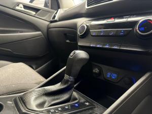 Hyundai Tucson 2.0 Elite auto - Image 13