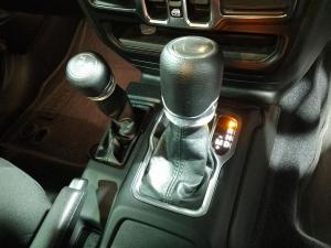 Jeep Wrangler Unlimited 3.6 Sport - Image 23