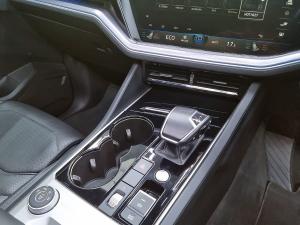 Volkswagen Touareg V6 TDI Executive R-Line - Image 28