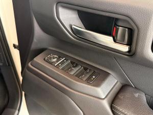 Toyota Land Cruiser Prado 2.8GD TX - Image 21