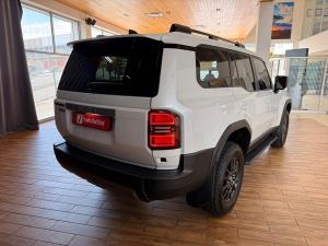 Toyota Land Cruiser Prado 2.8GD TX - Image 6