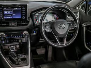 Toyota RAV4 2.0 VX - Image 16