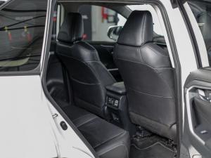 Toyota RAV4 2.0 VX - Image 23
