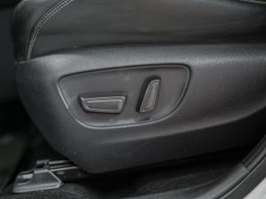 Toyota RAV4 2.0 VX - Image 27