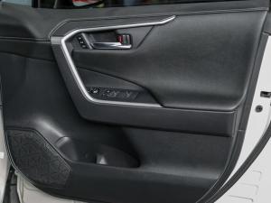 Toyota RAV4 2.0 VX - Image 29