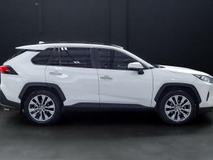 Toyota RAV4 2.0 VX - Image 8