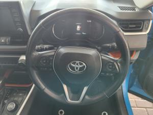 Toyota RAV4 2.0 GX-R AWD - Image 8