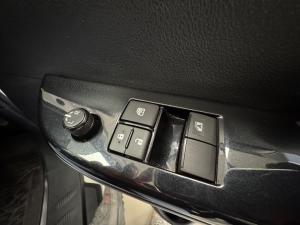 Toyota Hilux 2.0 single cab S (aircon) - Image 12