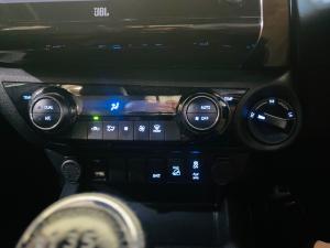 Toyota Hilux 2.8GD-6 double cab 4x4 Legend RS manual - Image 10