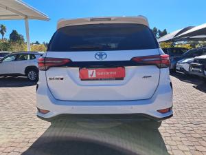Toyota Fortuner 2.4GD-6 4x4 - Image 5