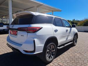 Toyota Fortuner 2.4GD-6 4x4 - Image 2