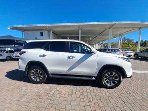 Toyota Fortuner 2.4GD-6 4x4 - Image 3