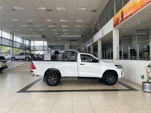Toyota Hilux 2.4GD-6 single cab Raider auto - Image 3