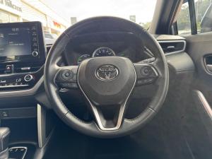 Toyota Corolla Cross 1.8 Hybrid XS - Image 8