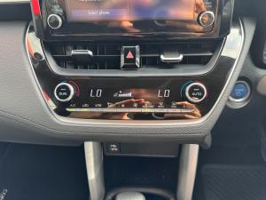 Toyota Corolla Cross 1.8 Hybrid XS - Image 15