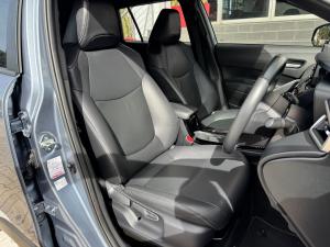 Toyota Corolla Cross 1.8 Hybrid XS - Image 16