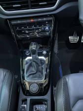 Volkswagen T-ROC 2.0 TSI 4M R-LINE DSG - Image 14