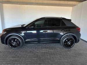 Volkswagen T-ROC 2.0 TSI 4M R-LINE DSG - Image 17