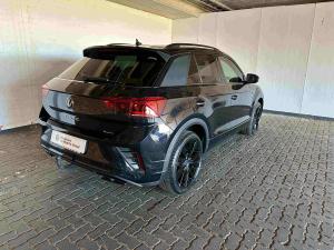 Volkswagen T-ROC 2.0 TSI 4M R-LINE DSG - Image 2