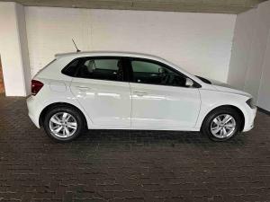 Volkswagen Polo 1.0 TSI Comfortline DSG - Image 3