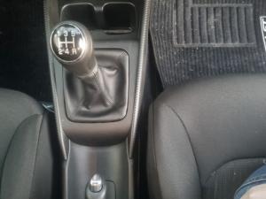 Toyota Starlet 1.5 Xi - Image 12