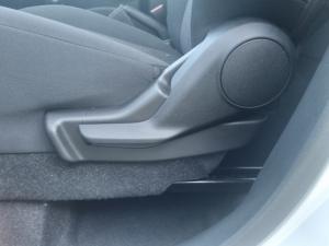 Toyota Vitz 1.0 - Image 19