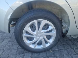Toyota Vitz 1.0 - Image 21