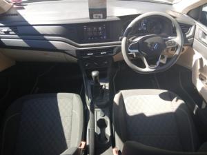 Volkswagen Polo sedan 1.6 manual - Image 6