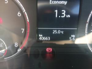 Volkswagen Polo sedan 1.6 manual - Image 7