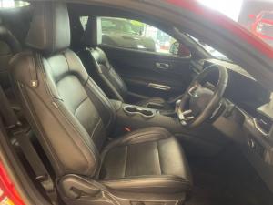Ford Mustang 5.0 GT fastback - Image 8
