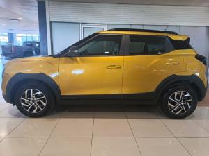 Mahindra XUV 3XO 1.2T AX5 manual - Image 3