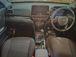 Mahindra XUV 3XO 1.2T AX5 manual - Image 8