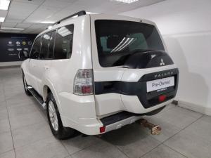 Mitsubishi Pajero 5-door 3.2DI-D GLS - Image 3