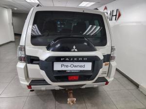 Mitsubishi Pajero 5-door 3.2DI-D GLS - Image 4