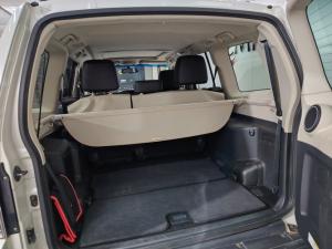 Mitsubishi Pajero 5-door 3.2DI-D GLS - Image 5