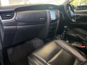 Toyota Fortuner 2.4GD-6 manual - Image 8
