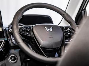 Mahindra XUV 3XO 1.2T AX5 auto - Image 12