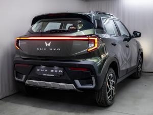 Mahindra XUV 3XO 1.2T AX5 auto - Image 18