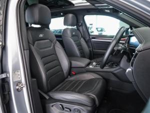 Volkswagen Touareg V6 TDI Executive R-Line - Image 13