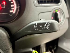 Volkswagen Polo Vivo hatch 1.4 Life - Image 11
